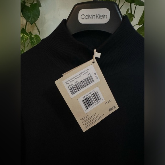 NWT Frank and Oak Compact Mockneck Sweater - Picture 8 of 10